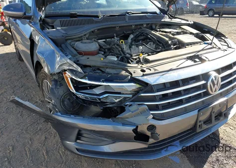 2021 Volkswagen Jetta 1.4T R-Line/1.4T S/1.4T Se z USA, uszkodzony, nr VIN 3VWC57BU6MM020230